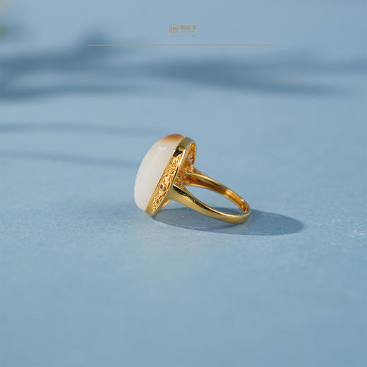 「鎏金岁月」系列【蜜雪】金镶羊脂玉蓝宝戒指 商品图3