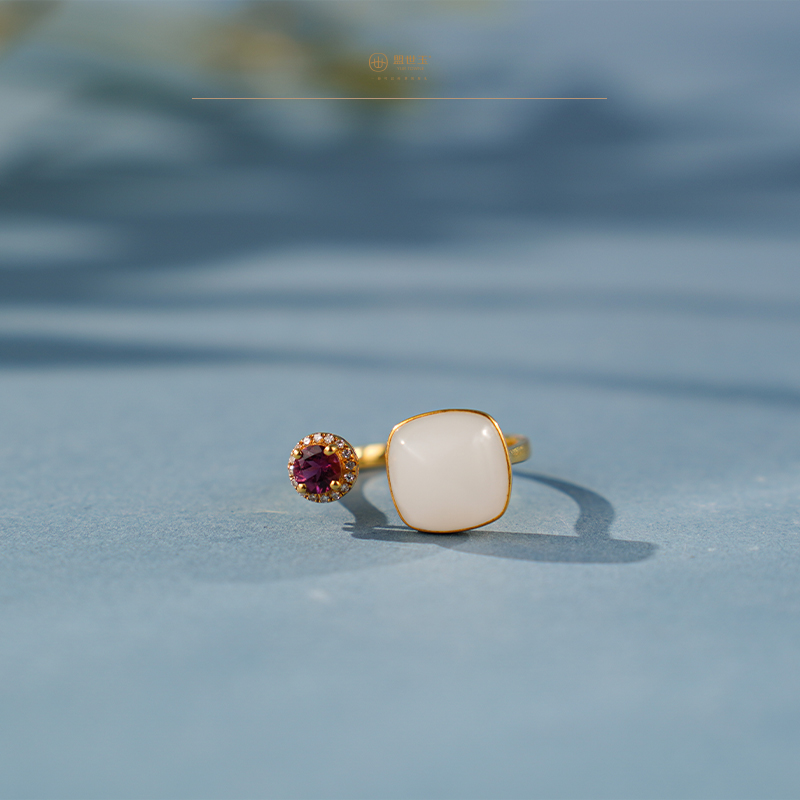 「鎏金岁月」系列【星叙】金镶羊脂玉红宝戒指