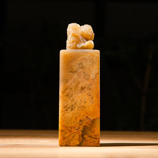 巴林福黄老料手雕“福在眼前”方章 商品图5