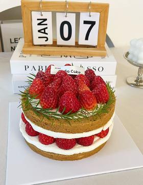 草莓烤布蕾蛋糕(下单现做，根据排单2-3小时左右）