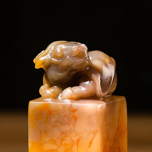 寿山石老料手雕“卧牛”方章 商品图8