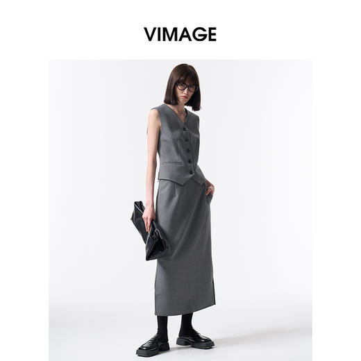 VIMAGE纬漫纪极简静奢轻职场廓形质感灰色开叉半身裙2026春季新款V2506201 商品图1