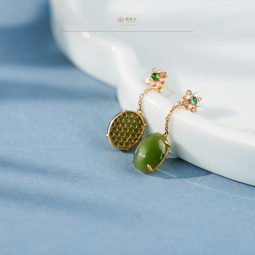 「鎏金岁月」系列【羡春】金镶碧玉猫眼耳坠 商品图2