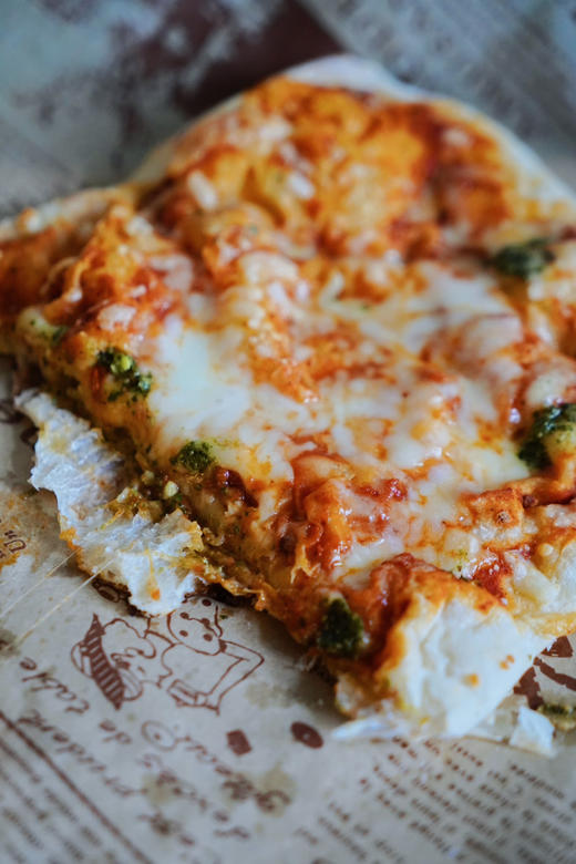 缪拉意大利风味披萨，专业披萨师傅纯手工拍饼，麦香四溢，饼底Q弹 商品图3