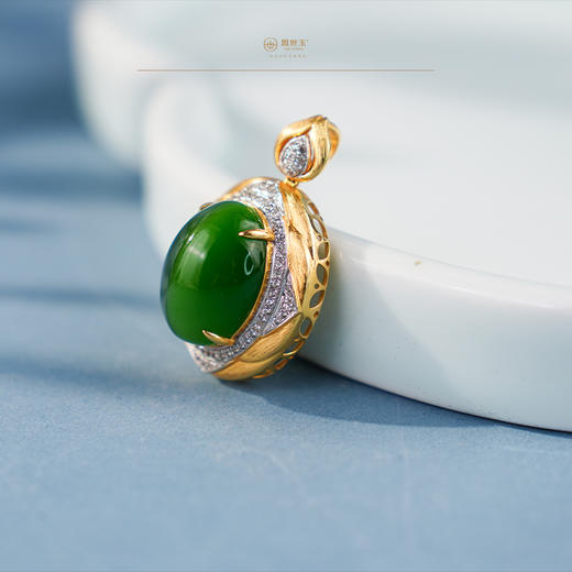 「鎏金岁月」系列【铮玥】金镶碧玉吊坠 商品图0