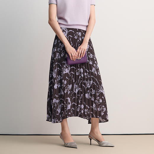 EITIE爱特爱优雅显瘦通勤紫色印花百褶A字半身裙2026春季新款8506205 商品图2