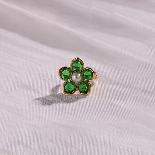 北京仓｜Gripoix Paris-Flower-经典帝王绿 花朵 琉璃 耳廓夹［法国设计师］ 商品图1