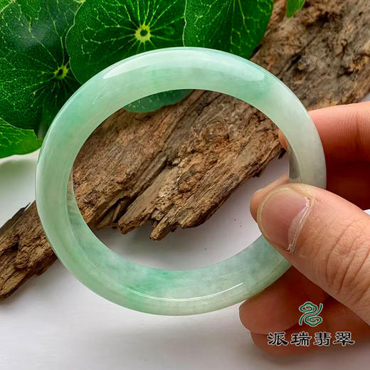 派瑞翡翠 翡翠手镯 糯种 绿色 商品图3