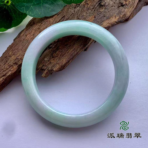 派瑞翡翠 翡翠手镯 糯种 浅绿 商品图1