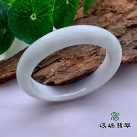 派瑞翡翠 翡翠手镯 糯种 浅绿