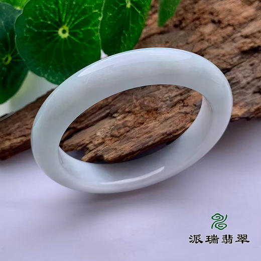 派瑞翡翠 翡翠手镯 糯种 浅绿 商品图0
