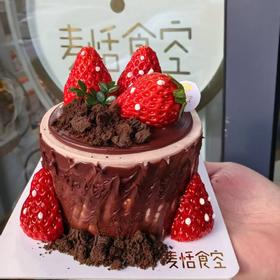 巧克力草莓小蛋糕  巧克力榛子薄脆夹心