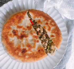 雪菜豆腐干肉饼