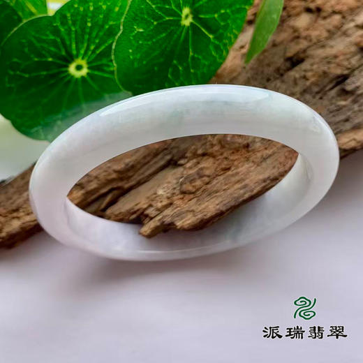派瑞翡翠 翡翠手镯 糯种 浅绿 商品图0