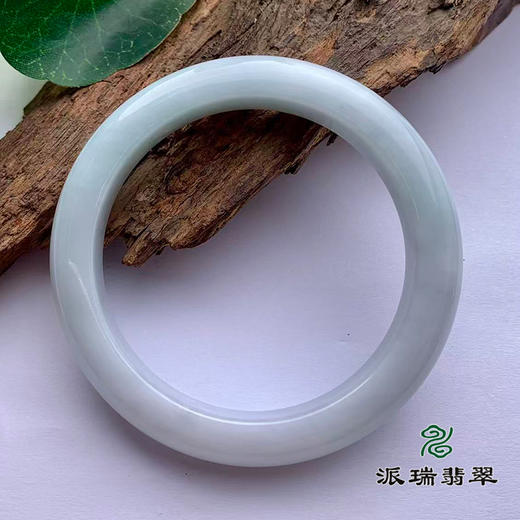派瑞翡翠 翡翠手镯 糯种 浅绿 商品图1