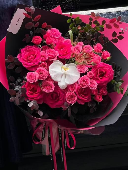 【鲜花作品】蝶吻双玫  188元 商品图0