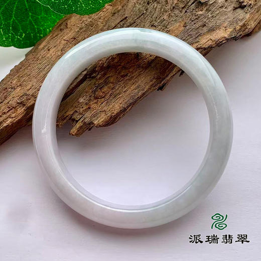 派瑞翡翠 翡翠手镯 糯种 浅绿 商品图2