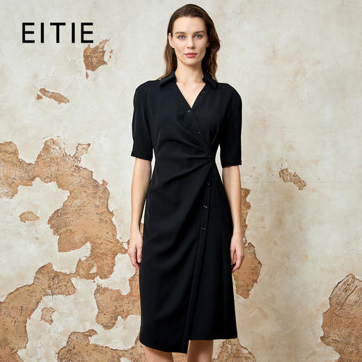 EITIE爱特爱优雅气质通勤显瘦提褶黑色连衣裙春季新款8107817 商品图0