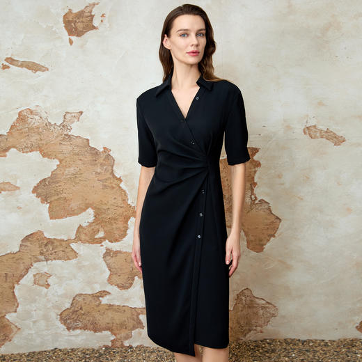 EITIE爱特爱优雅气质通勤显瘦提褶黑色连衣裙春季新款8107817 商品图3