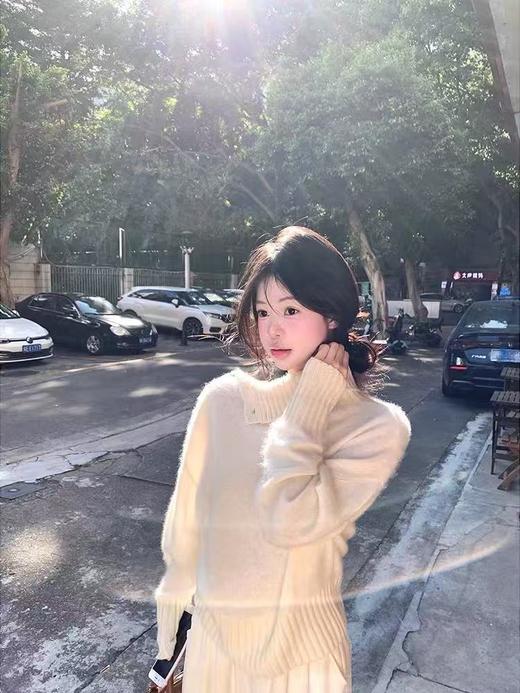 【清仓-不支持退货】毛茸茸～立领可翻领金扣宽边毛衣～喜出 商品图2