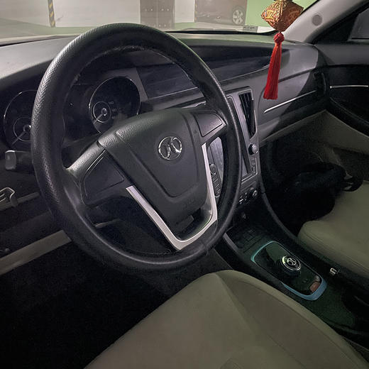 北汽新能源 EU EU260 乐途plus版【长租-北京】 商品图3