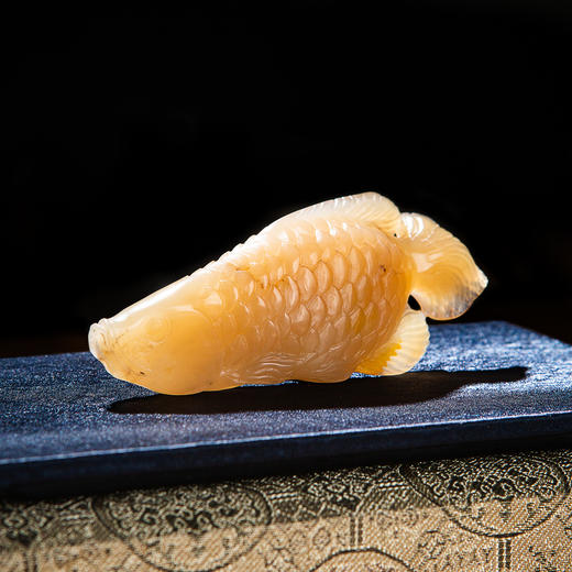 寿山石老料雕“鱼”手把件 商品图9