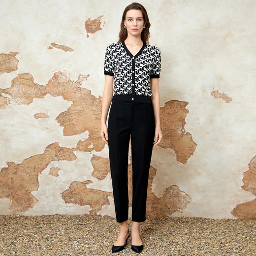 EITIE爱特爱气质高腰锥形显瘦黑色直筒裤极简通勤春季新款8105806 商品图1