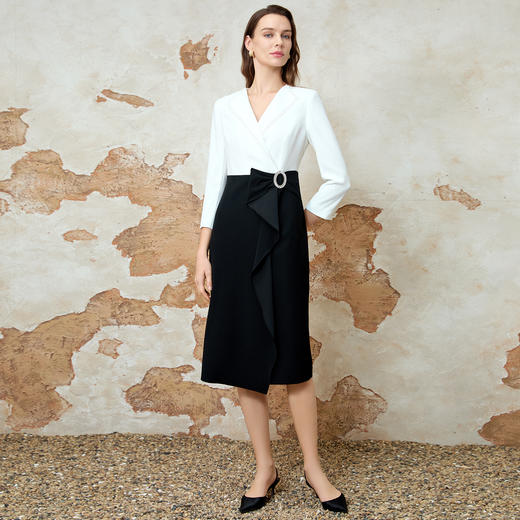 EITIE爱特爱春新款优雅翻领高腰显瘦撞色a字连衣裙礼服8177806 商品图1