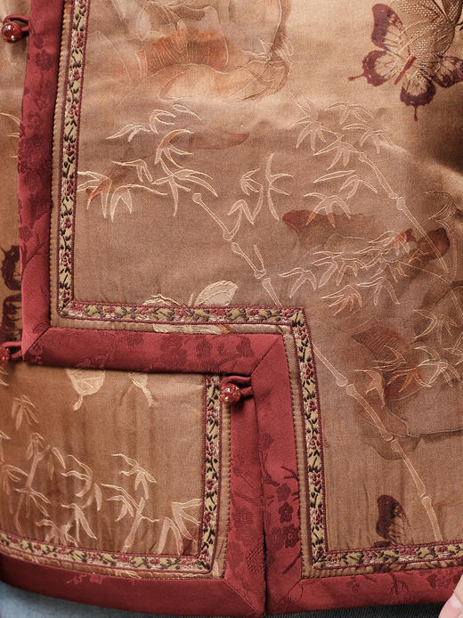 盛唐婧 | 暖檀蝶踪香云纱重缎夹棉水貂上衣 商品图2