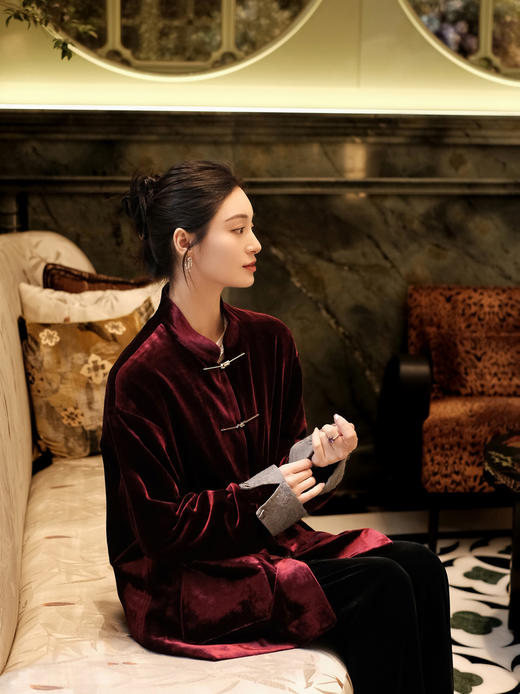 盛唐牡丹 | 朱樱红真丝丝绒男士外套 商品图3