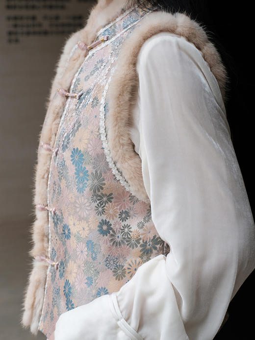 盛唐婧|宋锦小雏菊水貂夹棉马甲 商品图5