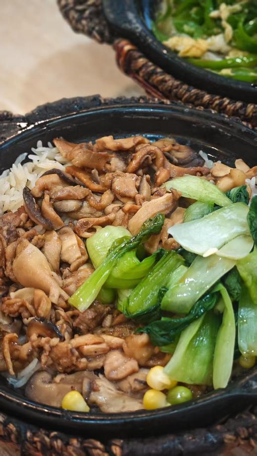 香菇肉丝煲仔饭 商品图0