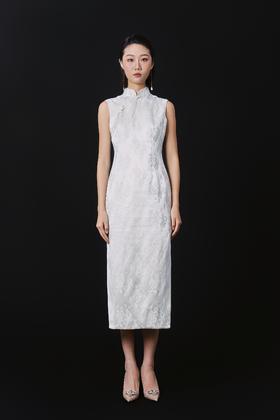 荷言HEYEN 渡江春 丝毛织金桃子蓝暗纹提花中式无袖旗袍 花瓣领+织金蝴蝶+钉珠装饰