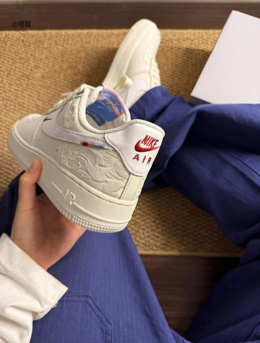 偏大一码  NK空军一号马年限定白色板鞋  脱缰系列终于来了！ 商品图8