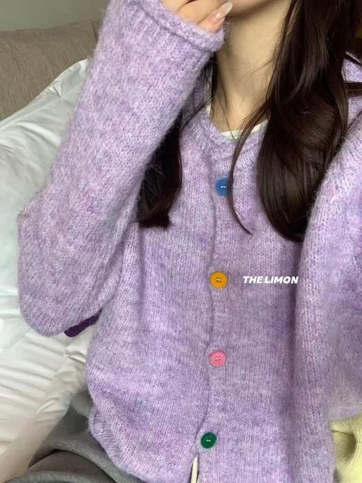 跨年福利-【超美毛衣】长毛彩扣～Z099韩版卷边设计感开衫毛衣-喜出 商品图1