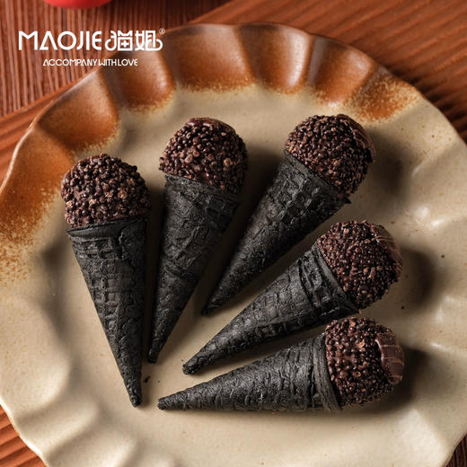 【邮寄】费列罗朗慕脆皮威化黑巧克力坚果脆筒 商品图0