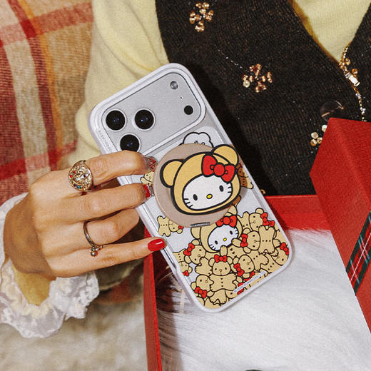 【暖绒絮语】给你一个熊抱 泡泡骚 x Hello Kitty合作系列 POPCASE手机壳 MagSafe Popcase磁吸款 透明 凯蒂猫 拼贴 iPhone17/16/15/14/13 商品图1