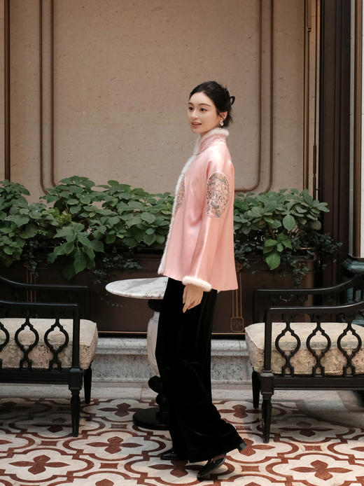 盛唐牡丹大师系列-王小潇 | 手绣灯笼景对襟上衣 商品图8