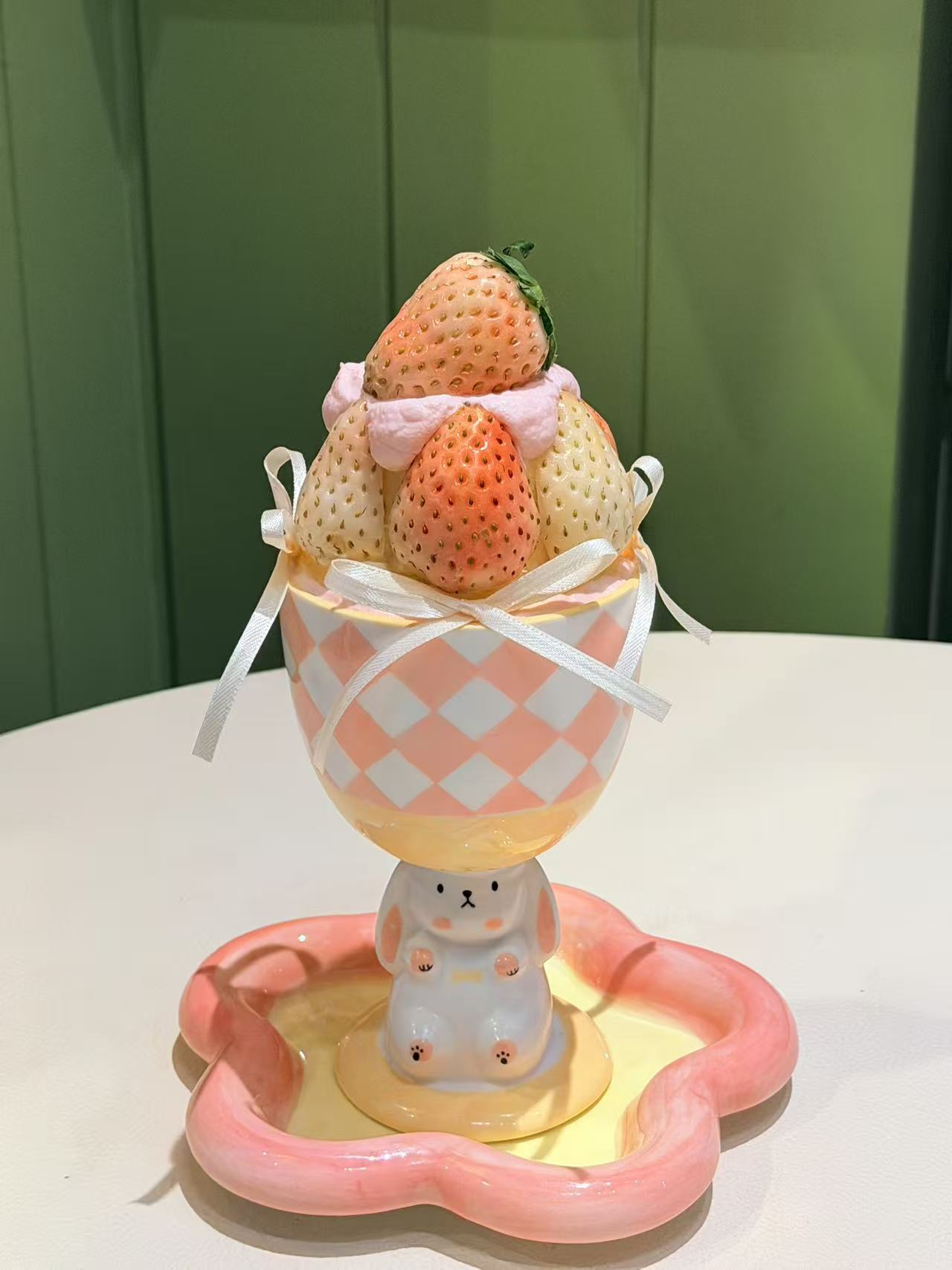 草莓布蕾芭菲杯