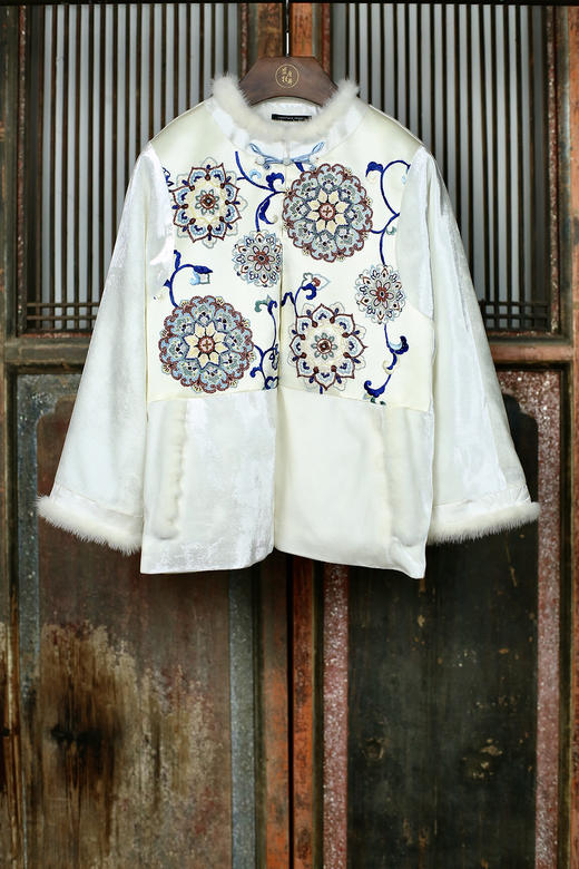 盛唐牡丹盛奢系列| 手绣真丝丝绒水貂棉外套 商品图0