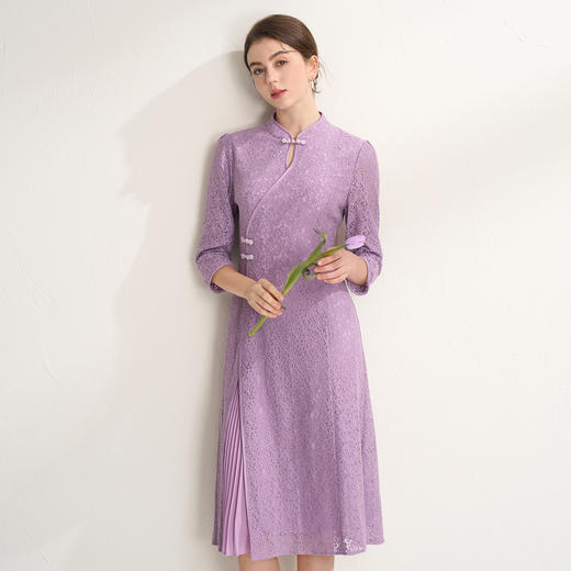 EITIE爱特爱温柔优雅中式旗袍百褶拼接紫色蕾丝连衣裙2026春新款A2607107 商品图1