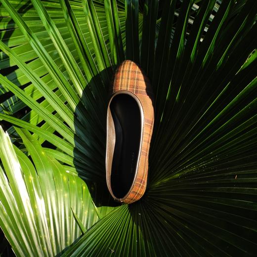 PRETTY RIVER格纹圆头芭蕾鞋 商品图1