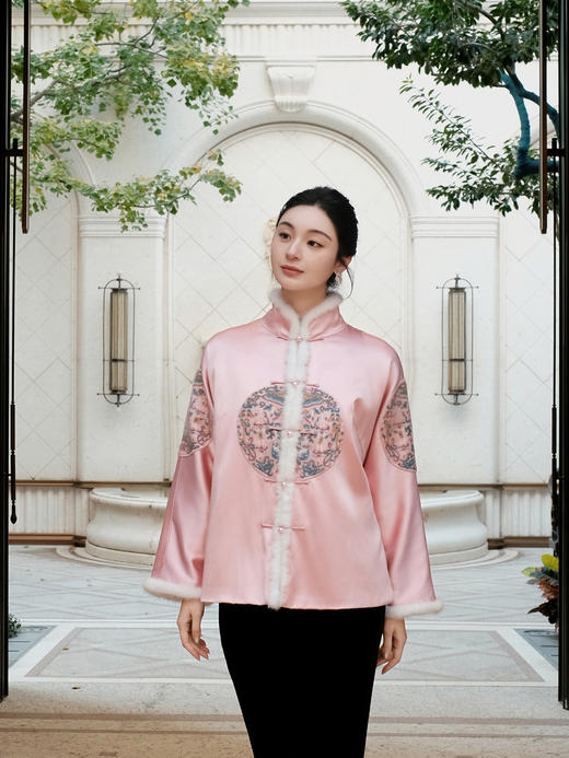 盛唐牡丹大师系列-王小潇 | 手绣灯笼景对襟上衣 商品图0