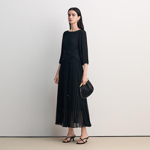 EITIE爱特爱气质圆领拼接百褶轻礼服长裙连衣裙2026春季新款8577208 商品图2