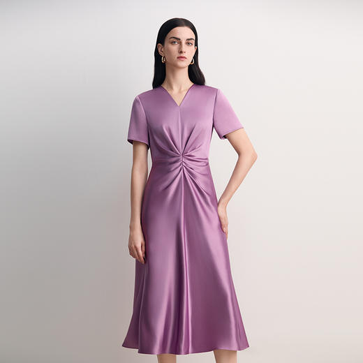 EITIE爱特爱气质缎面高级a字显瘦简约礼服连衣裙2026春季新款8577207 商品图3