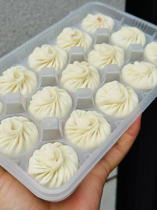 薄皮汤汁小笼包 15枚装 每一个灌汤小笼包都是匠心之作，小巧玲珑却蕴含着大大的美味 商品图3