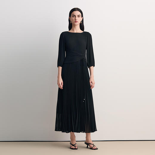 EITIE爱特爱气质圆领拼接百褶轻礼服长裙连衣裙2026春季新款8577208 商品图6