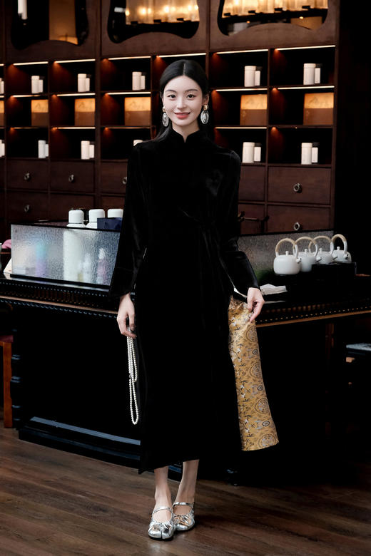 盛唐牡丹| 黑色真丝丝绒拼宋锦长裙 商品图0