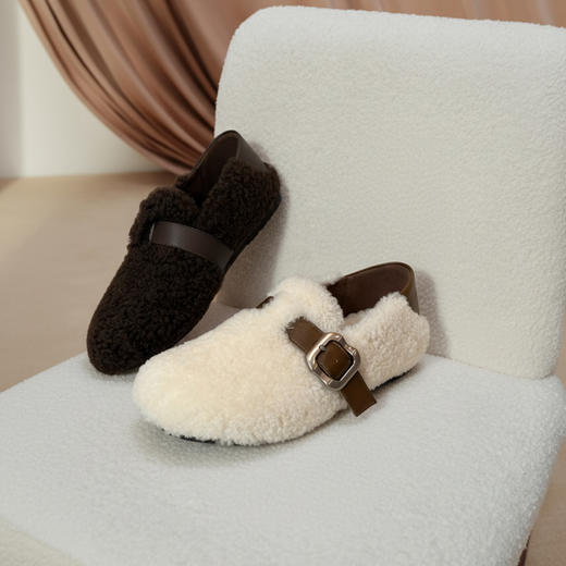 【羊皮毛】西村名物2025年冬季新款舒适平跟羊皮毛吧暖豆豆鞋毛毛鞋T25DM40071 商品图3