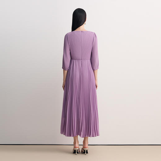 EITIE爱特爱气质圆领拼接百褶轻礼服长裙连衣裙2026春季新款8577208 商品图11